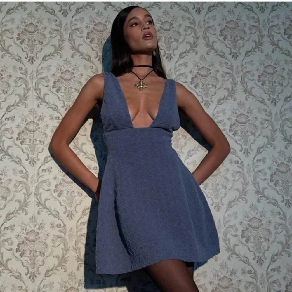 Weworewhat blue V Neck Mini Dress